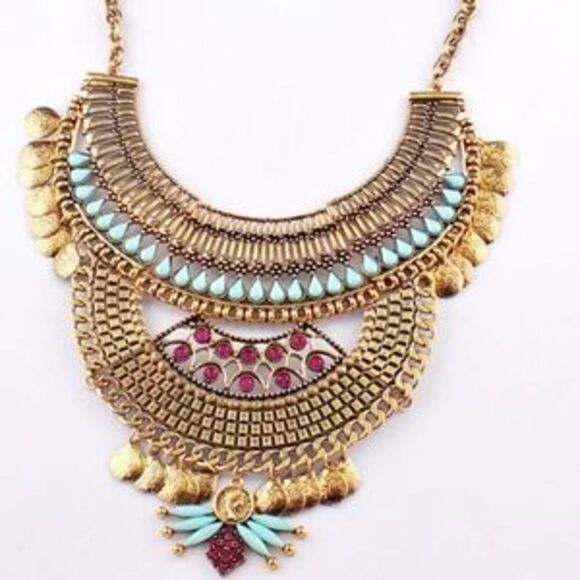NEW!! Gorgeous Bohemian Bib Necklace - Picture 2 of 4